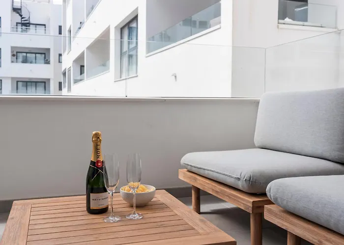 Casa De Amigos * Estepona